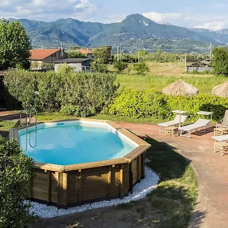 Dom wakacyjny Pool By The Sea Le Focette